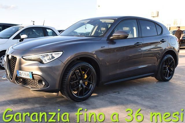 Grigio Usata 2020 Alfa Romeo Sprint Sprint Coupé | 23.800 € (Buon prezzo) - Immagine 1/4