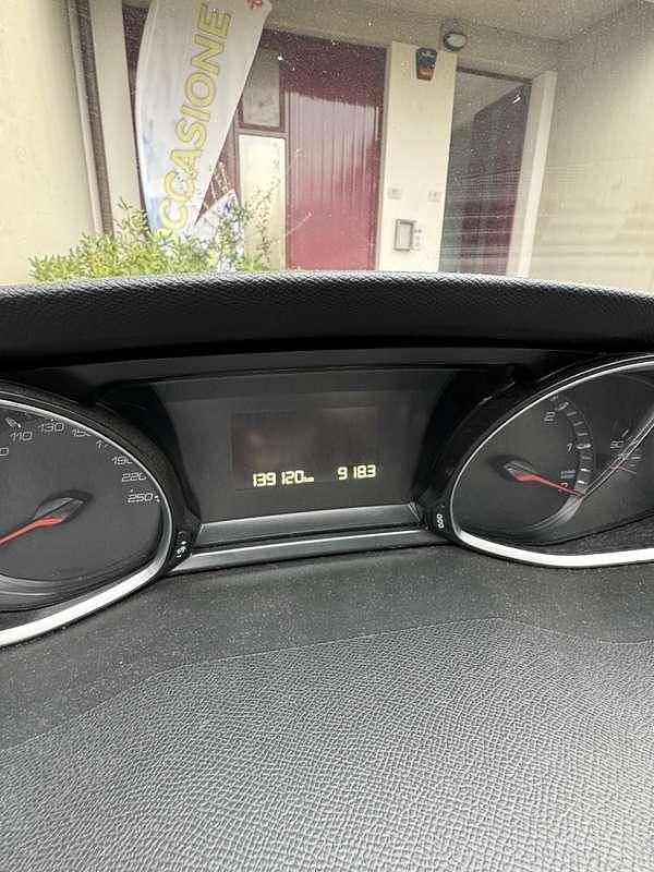 Usata Peugeot 308 Allure 131 CV (96 kW) 2019 Berlina