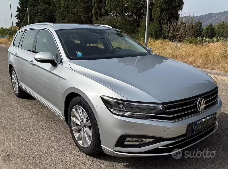 Usata VW Passat Business 120 CV (88 kW) 2020 Grigio Station wagon
