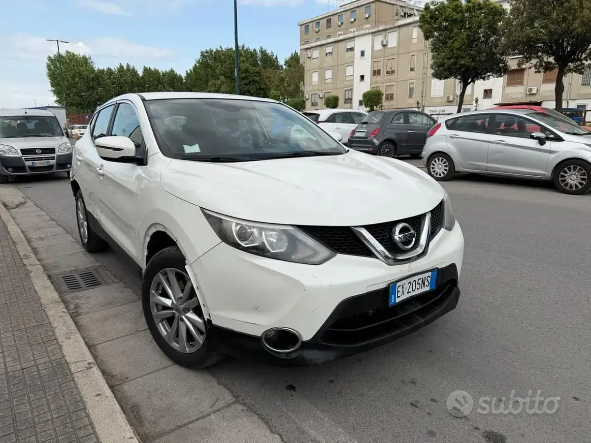 Usata Nissan Qashqai 110 CV (80 kW) 2014 Bianco SUV