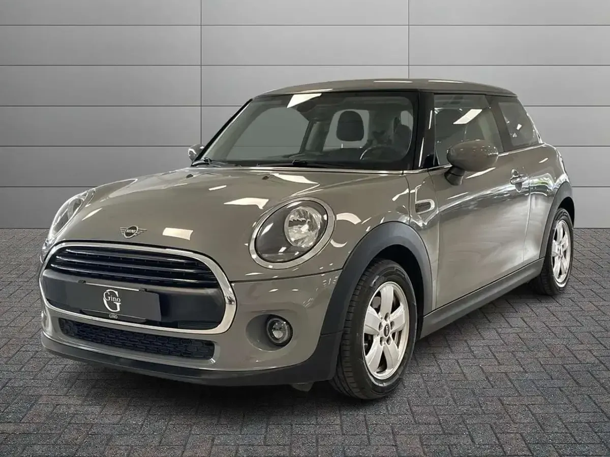 Usata Mini ONE 75 CV (55 kW) 2020 Antracite Utilitaria