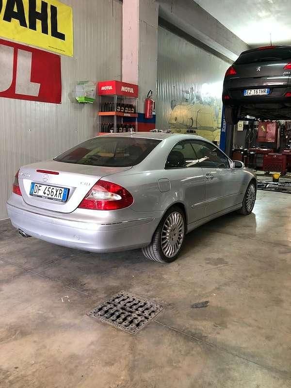 Usata Mercedes CLK320 Elegance 224 CV (164 kW) 2006 Coupé