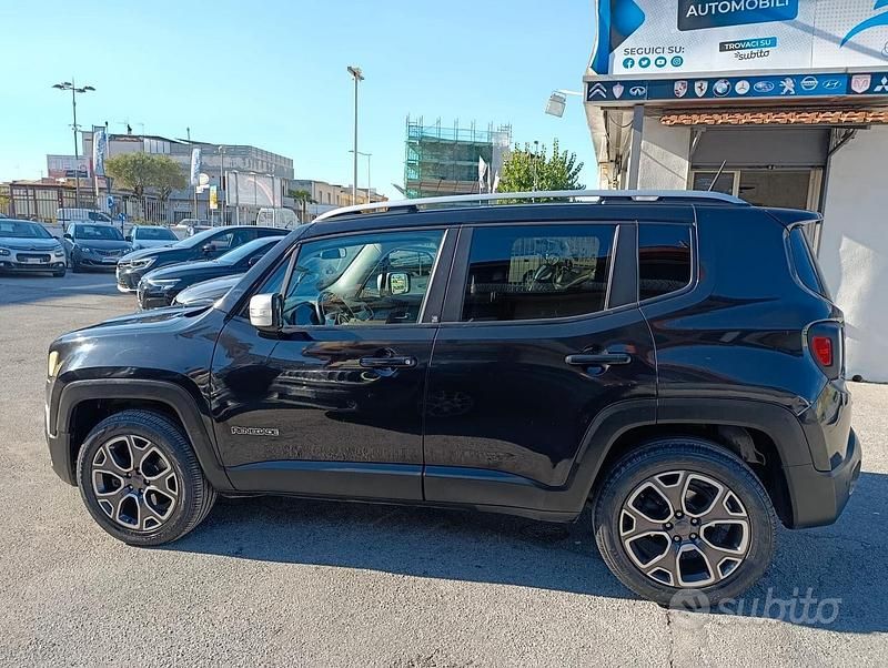 Usata Jeep Renegade Limited 140 CV (102 kW) 2015 Nero SUV