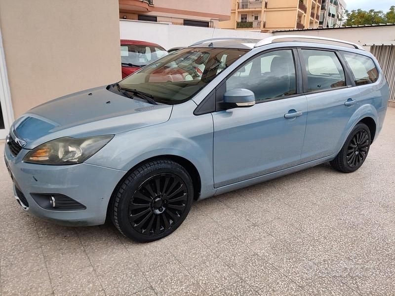 Occasion Ford Focus 90 ch (66 kW) 2009 Bleue Break