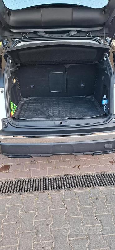 Usata Peugeot 3008 Crossway 131 CV (96 kW) 2019 Bianco SUV
