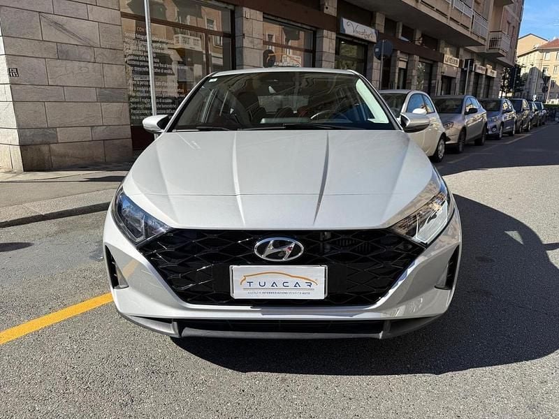 Usata Hyundai i20 101 CV (74 kW) 2021 Argento Berlina