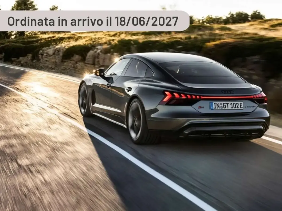Usata Audi e-tron GT quattro Business 163 kW (222 CV) 2024 Argento Berlina