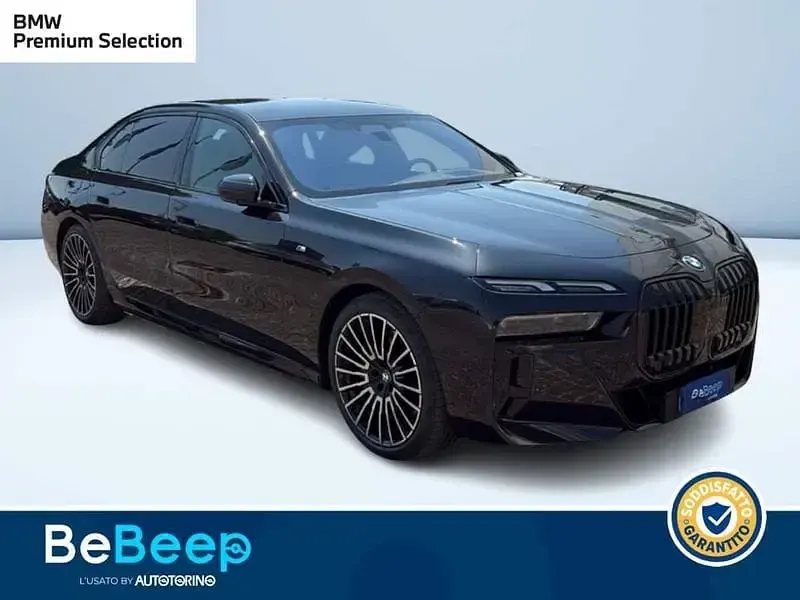 Usata BMW 750e M Sport 489 CV (359 kW) 2025 Nero metallizzato Berlina