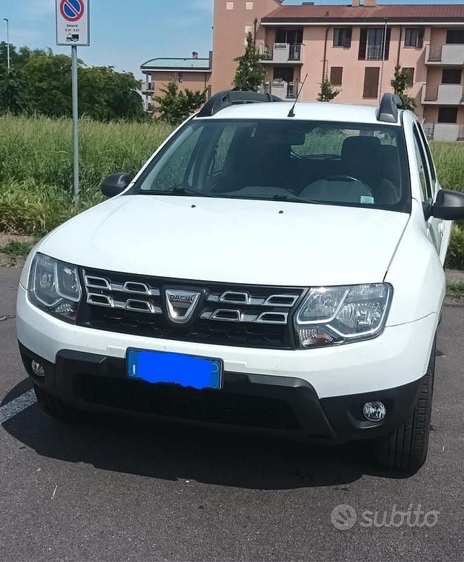 Usata Dacia Duster Lauréate 110 CV (80 kW) 2013 Bianco SUV