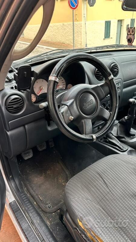 Usata Jeep Cherokee Sport 2002 Grigio SUV