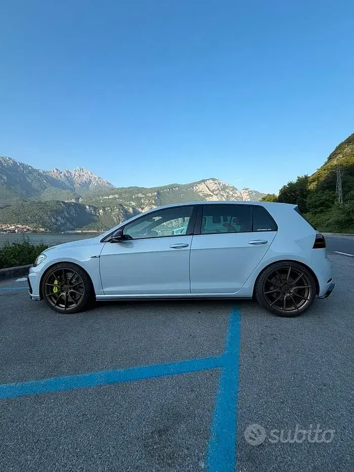 Usata VW Golf VII R 310 CV (228 kW) 2020 Bianco Utilitaria