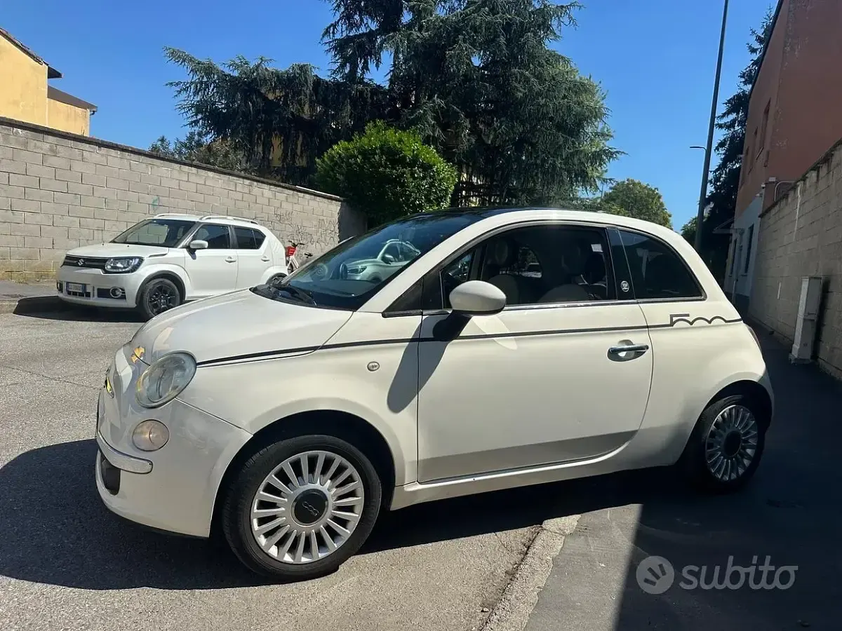 Usata Fiat 500 Lounge 69 CV (50 kW) 2011 Bianco Berlina