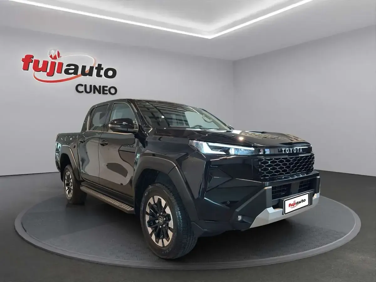Nuova Toyota HiLux Premium 204 CV (150 kW) 2026 Attitude black Pick-up