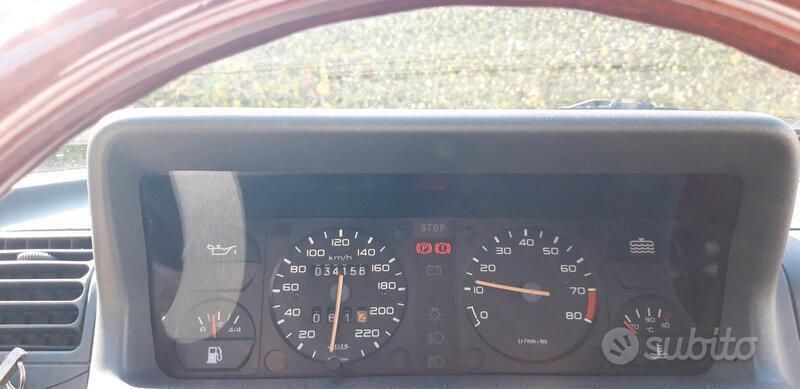 Usata Peugeot 205 101 CV (74 kW) 1989 Bianco Berlina