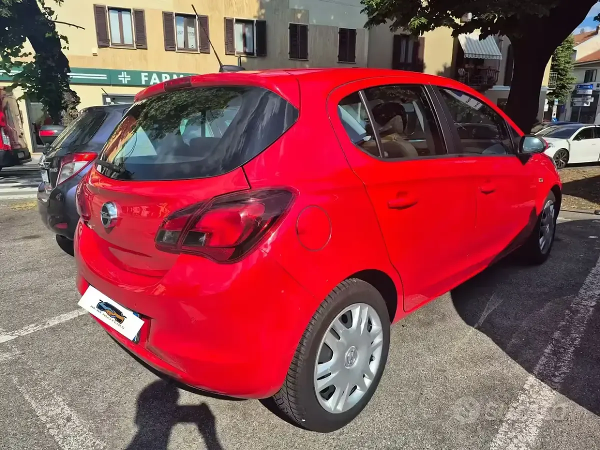 Usata Opel Corsa 90 CV (66 kW) 2018 Rosso Utilitaria