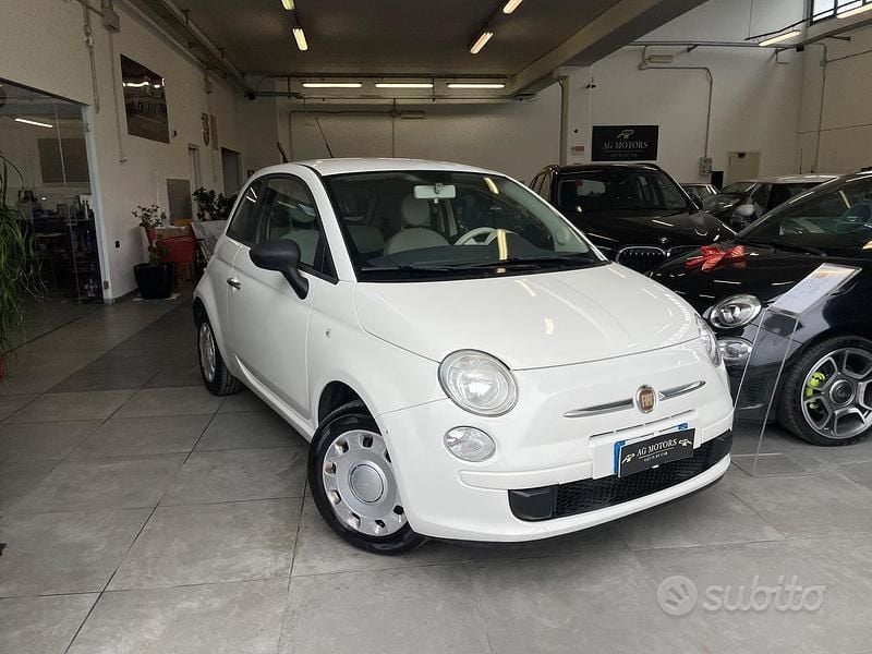Bianco Usata 2010 Fiat 500 Pop Tre volumi | 4900 € (Buon prezzo) - Immagine 1/4