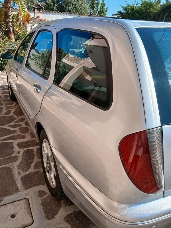 Usata Lancia Lybra 116 CV (85 kW) 2002 Grigio Station wagon