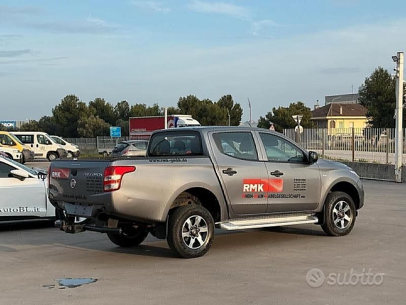 Usata Mitsubishi L200 Invite+ 154 CV (113 kW) 2018 Grigio Pick-up