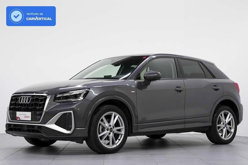 Usata Audi Q2 S-Line 150 CV (110 kW) 2024 Grigio SUV