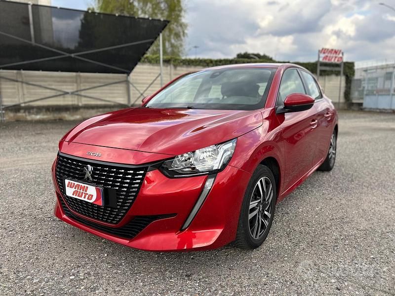 Usata Peugeot 208 Active 102 CV (75 kW) 2020 Bianco Utilitaria