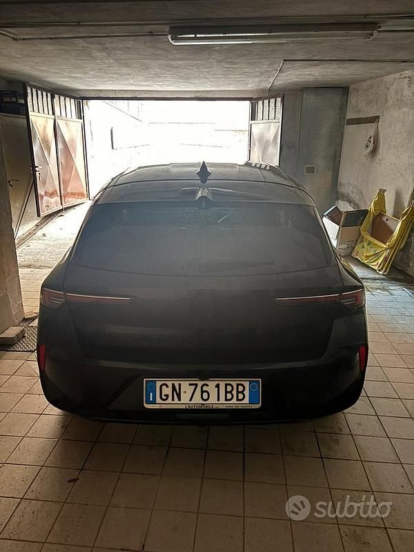 Usata Opel Astra GS Line 130 CV (95 kW) 2023 Nero Berlina