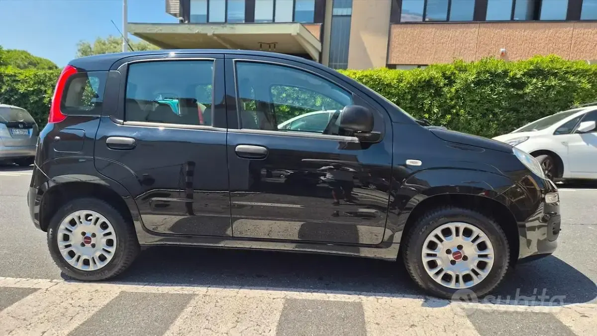 Usata Fiat Panda Easy 69 CV (50 kW) 2019 Nero Utilitaria