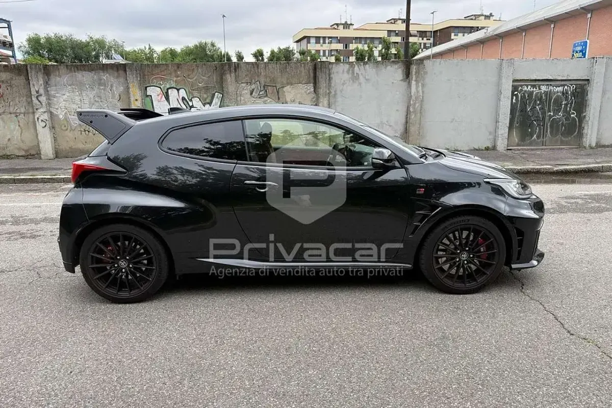 Nuova Toyota Yaris Aero 280 CV (205 kW) 2026 Nero Utilitaria
