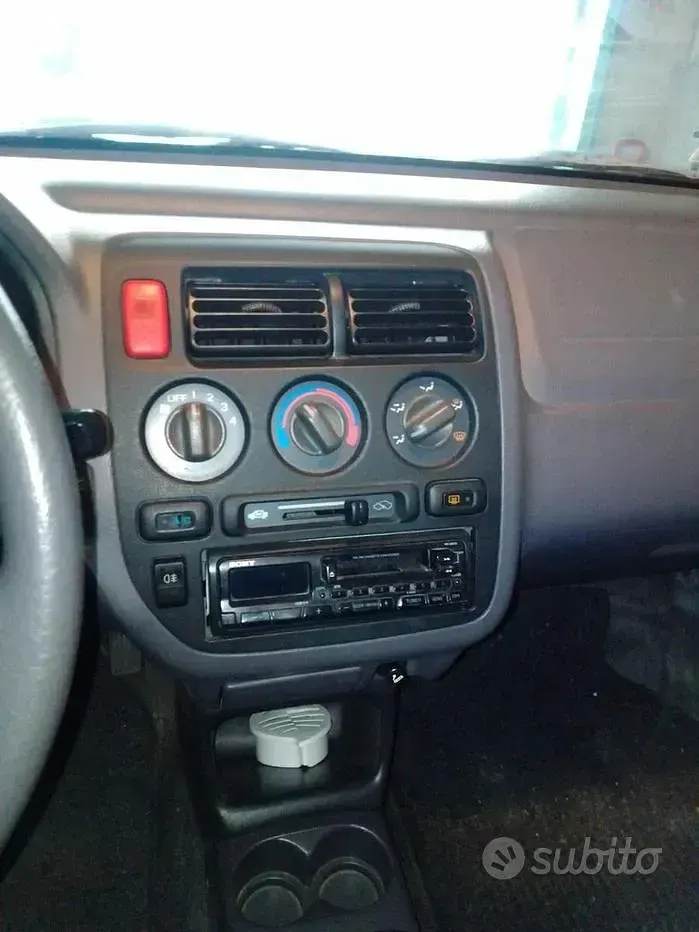 Usata Honda Logo 65 CV (47 kW) 2000 Utilitaria