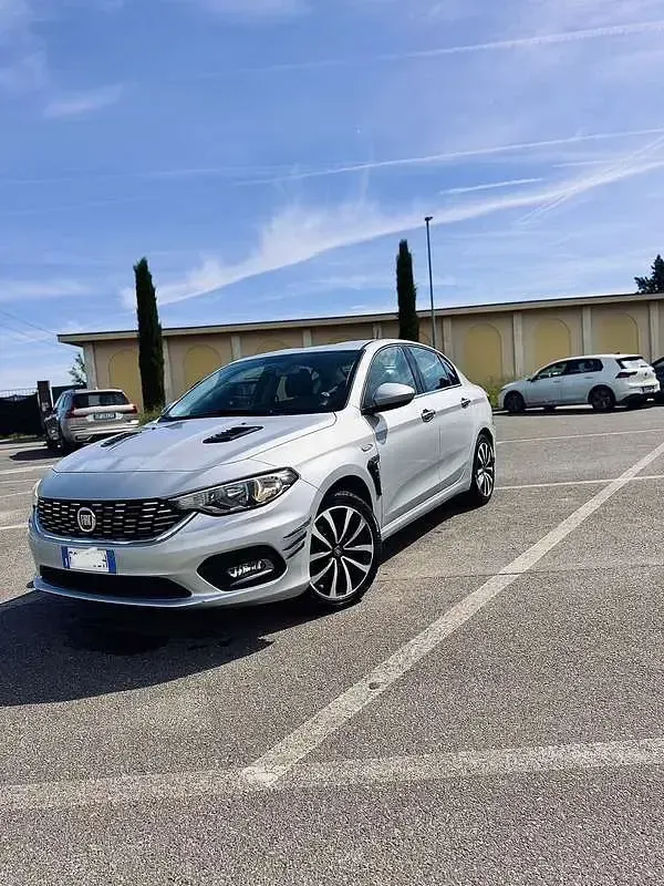 Usata Fiat Tipo 95 CV (69 kW) 2016 Berlina