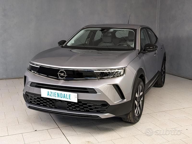 Usata Opel Mokka Elegance 131 CV (96 kW) 2023 Grigio SUV