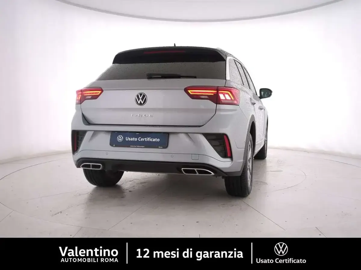 Usata VW T-Roc R-line 150 CV (110 kW) 2024 Grigio SUV