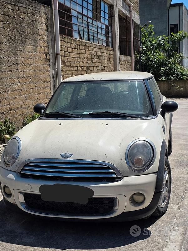 Begagnad Mini One D 90 HK (66 kW) 2011 Halvkombi