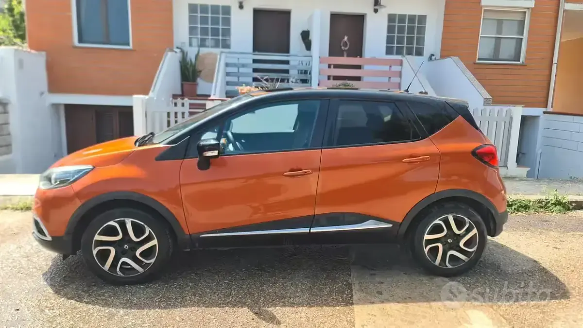 Gebraucht Renault Captur 90 PS (66 kW) 2014 Orange SUV