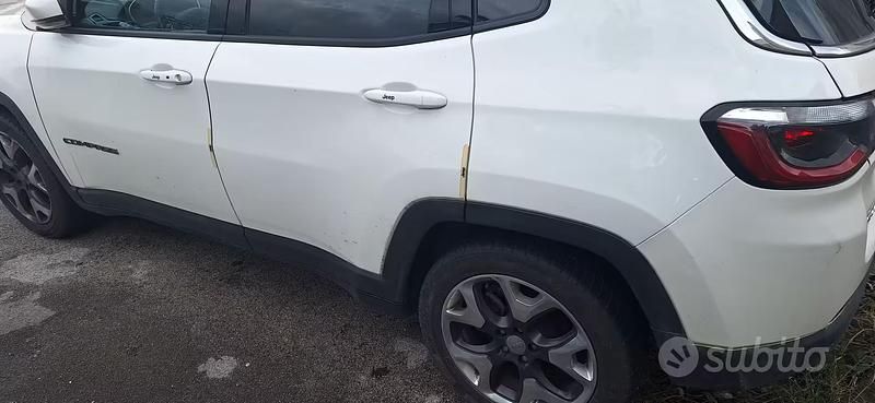 Usata Jeep Compass 120 CV (88 kW) 2019 Bianco SUV