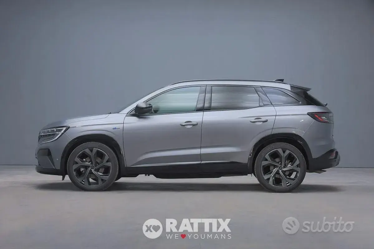 Usata Renault Austral 131 CV (96 kW) 2023 Grigio SUV