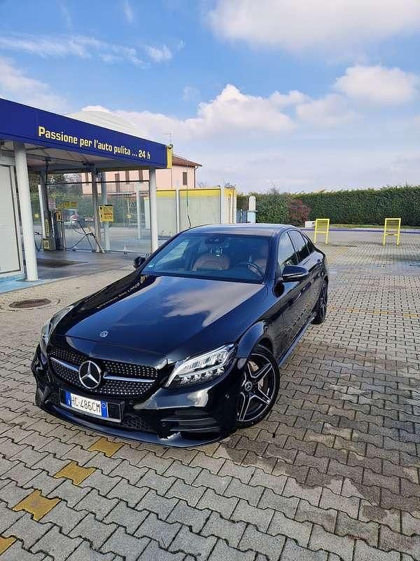 Usata Mercedes C200 AMG line 184 CV (135 kW) 2019 Berlina