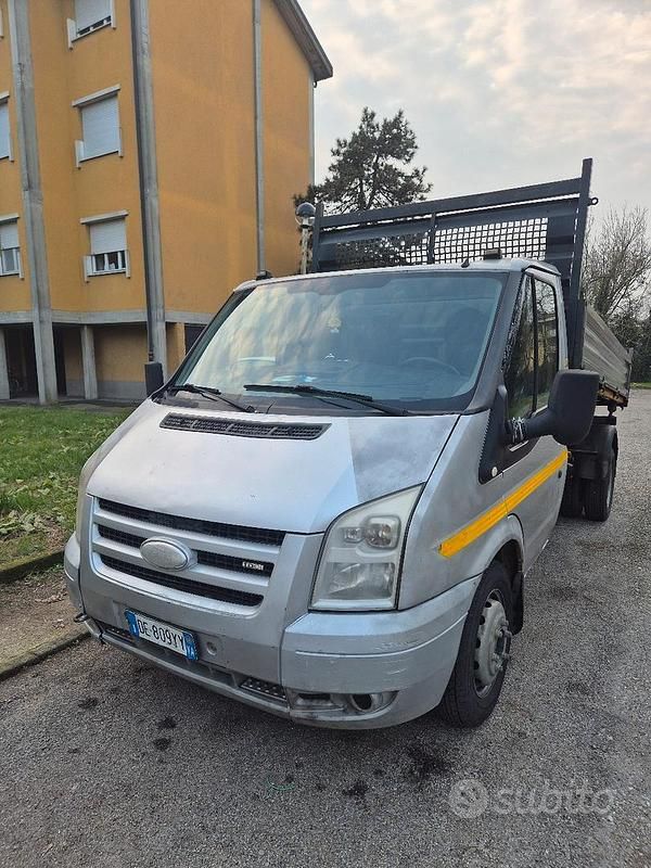 Usata Ford E-Transit 269 CV (197 kW) 2006 Grigio