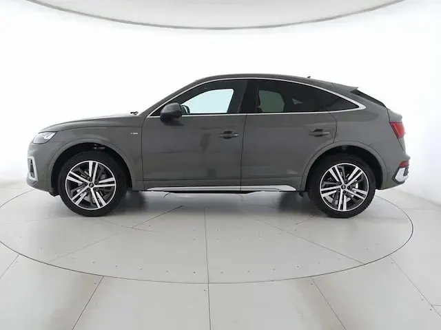 Usata Audi Q5 Sportback S-line plus 204 CV (150 kW) 2025 Grigio chronos metallizzato SUV