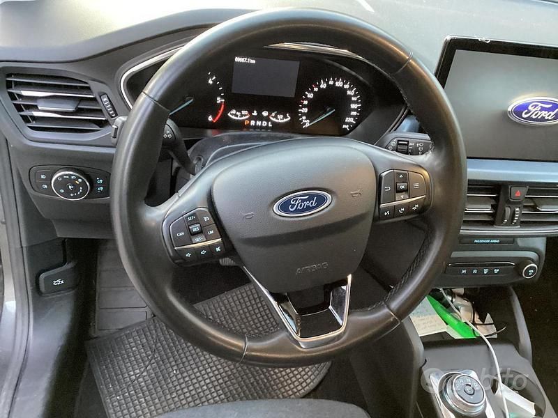 Usata Ford Focus 100 CV (73 kW) 2023 Grigio Station wagon