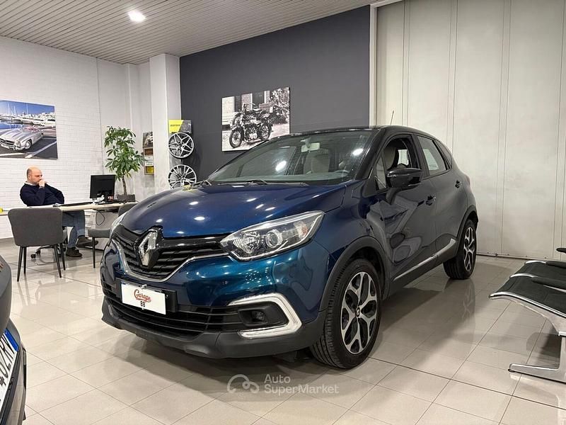 Usata Renault Captur Zen 90 CV (66 kW) 2018 Blu SUV