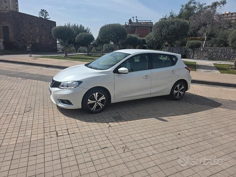 Usata Nissan Pulsar 110 CV (80 kW) 2015 Bianco Utilitaria