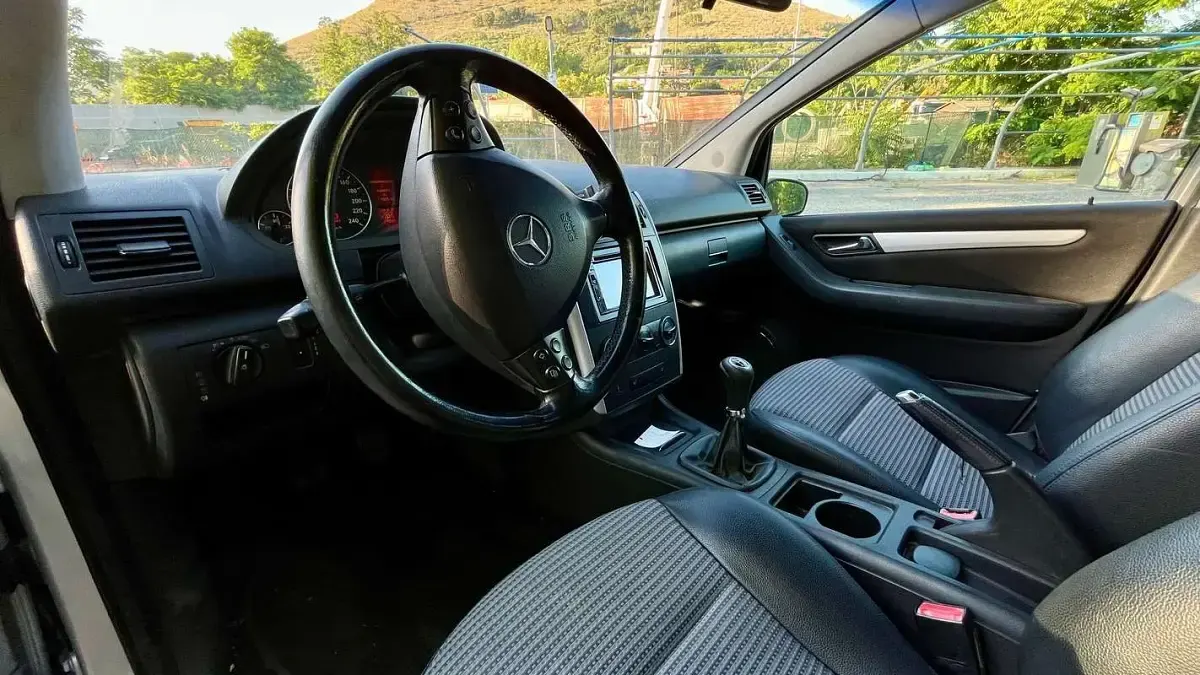 Usata Mercedes A170 Avantgarde 116 CV (85 kW) 2006 Argento Monovolume