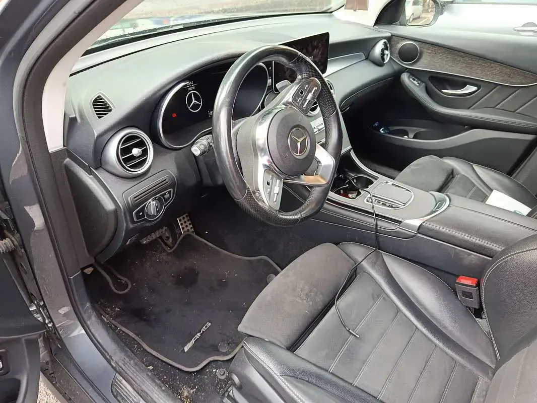 Begagnad Mercedes GLC220 194 HK (142 kW) 2021 SUV