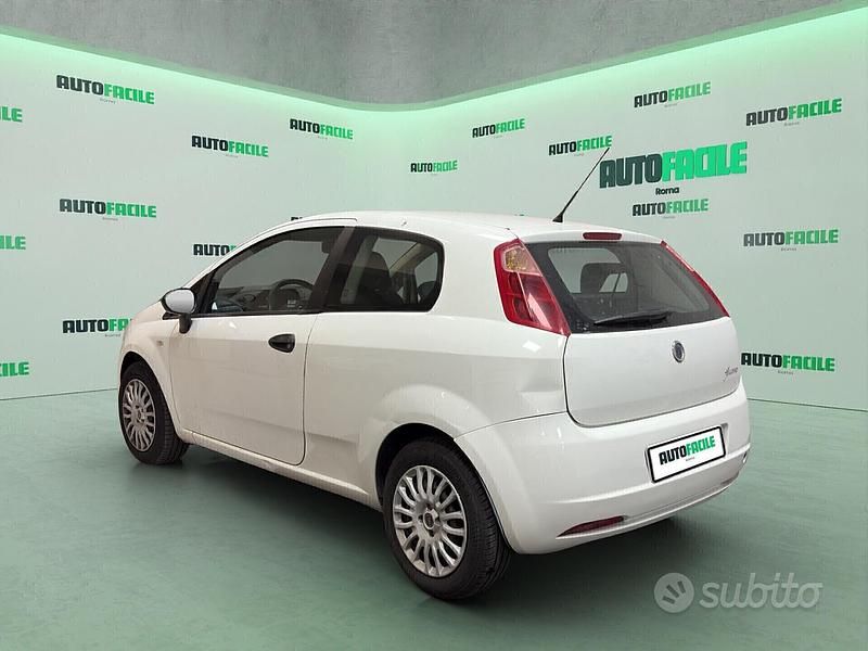 Usata Fiat Punto Dynamic 75 CV (55 kW) 2006 Bianco Berlina