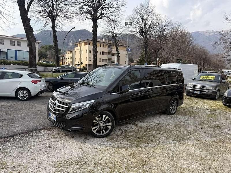 Usata Mercedes V220 Avantgarde 163 CV (119 kW) 2017 Nero Monovolume