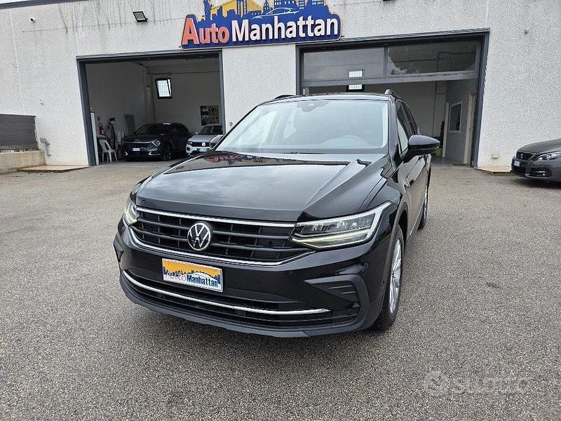 Usata VW Tiguan Life 150 CV (110 kW) 2021 Nero SUV