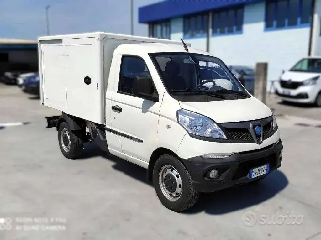 Usata Piaggio Porter 106 CV (77 kW) 2024 Bianco Furgone