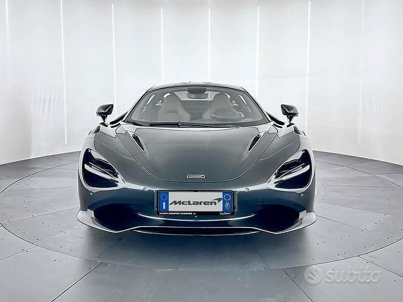 Usata McLaren 750S 751 CV (552 kW) 2025 Grigio Coupé