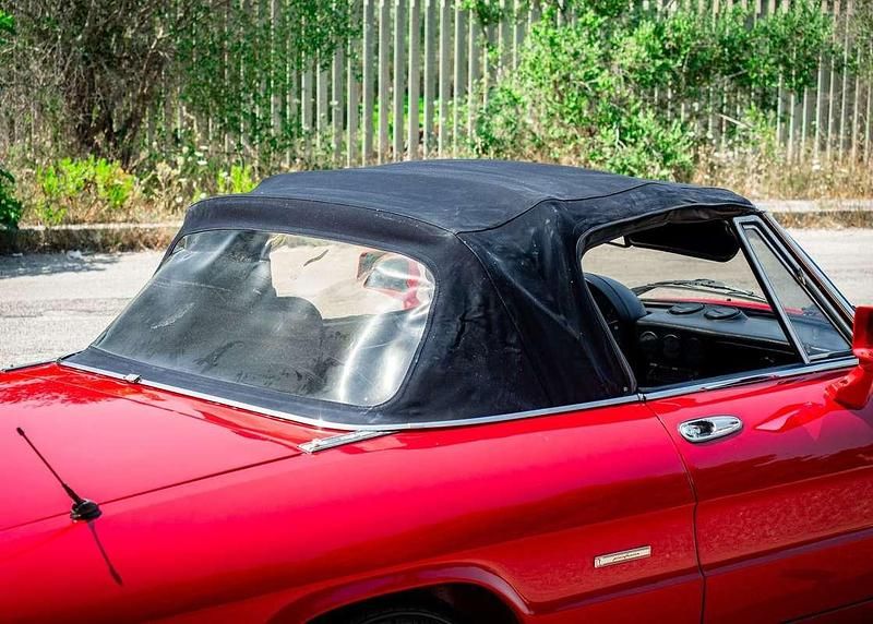 Usata Alfa Romeo Spider Veloce 101 CV (74 kW) 1988 Rosso Cabrio