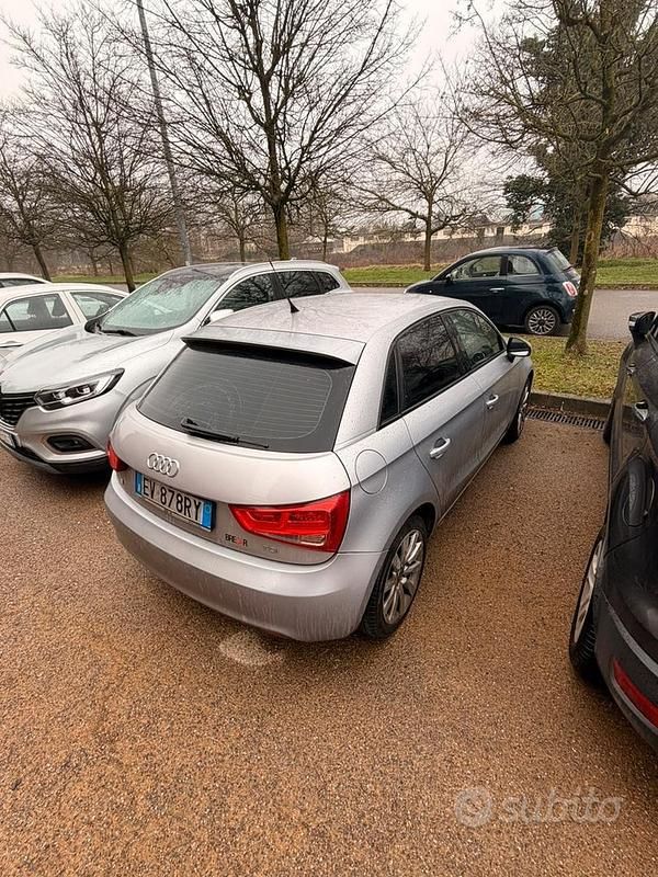 Usata Audi A1 Sportback 90 CV (66 kW) 2014 Grigio Utilitaria